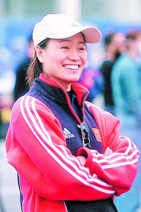烟台女足球员获得最佳领袖奖：带领团队获胜的简单介绍